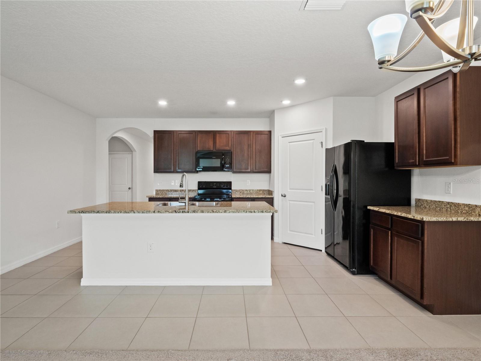 30480 Summer Sun Loop Property Photo 10