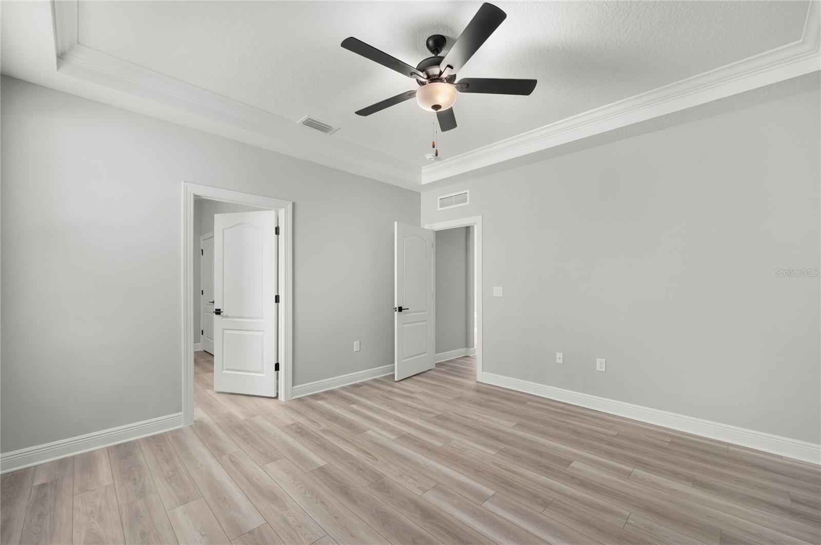 7673 Somersworth Dr Property Photo 15