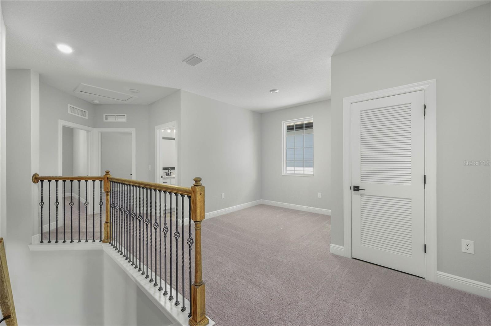 7673 Somersworth Dr Property Photo 19