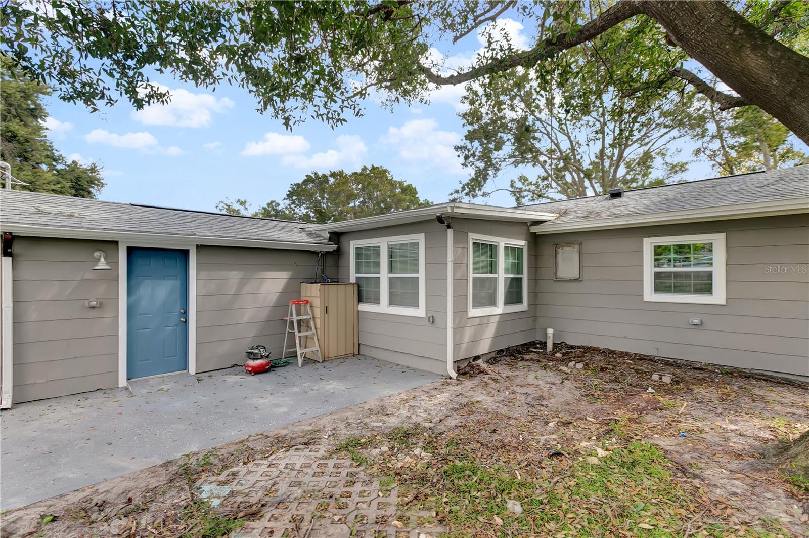 TB8545947 Property Photo 11