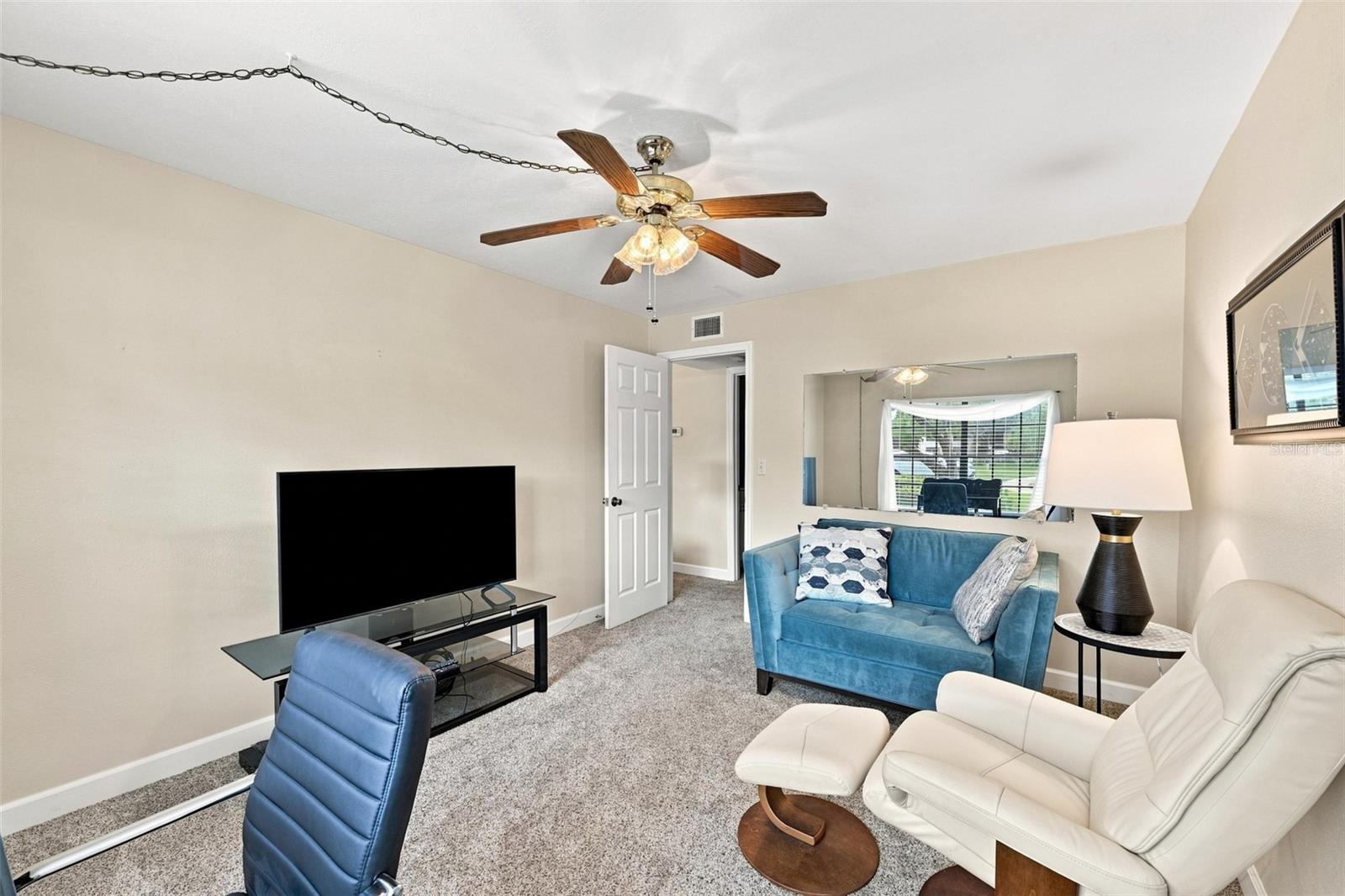 3301 Crystal Ct E #d Property Photo 26