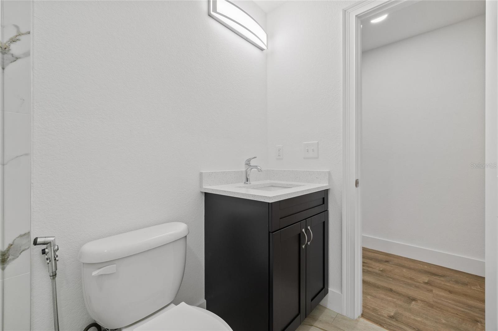 6703 N Boulevard Property Photo 7