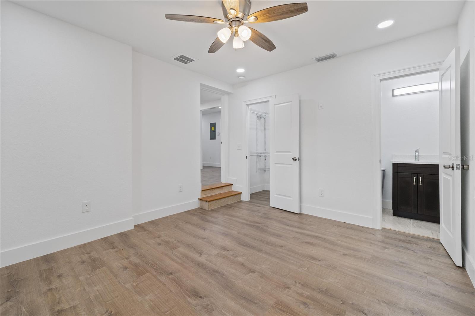 6703 N Boulevard Property Photo 21