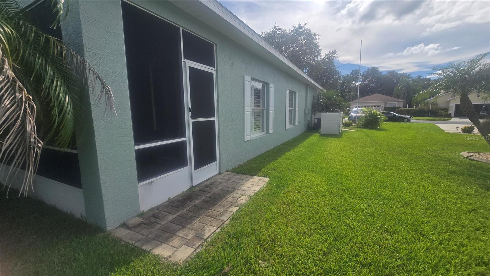 8002 Shaddock Pl Property Photo 3