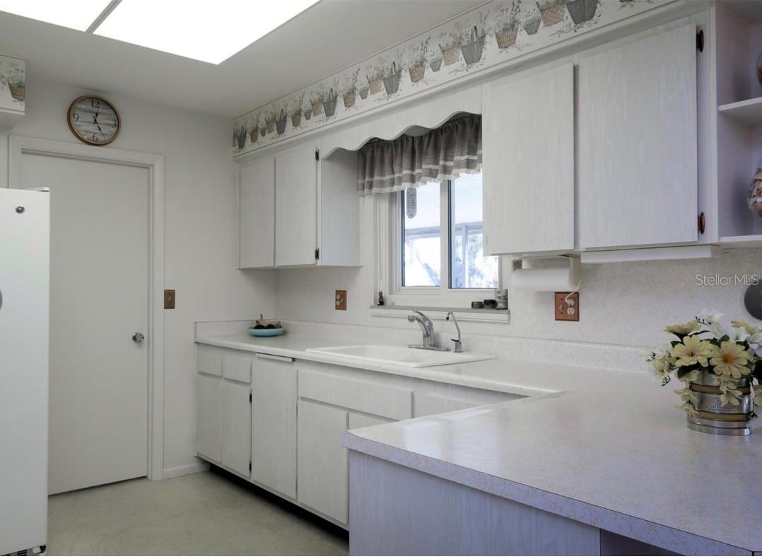 1411 N Pebble Beach Blvd Property Photo 11