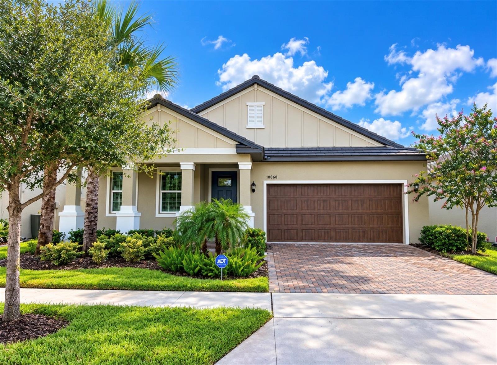 10060 Banyan Breeze Blvd Property Photo 1