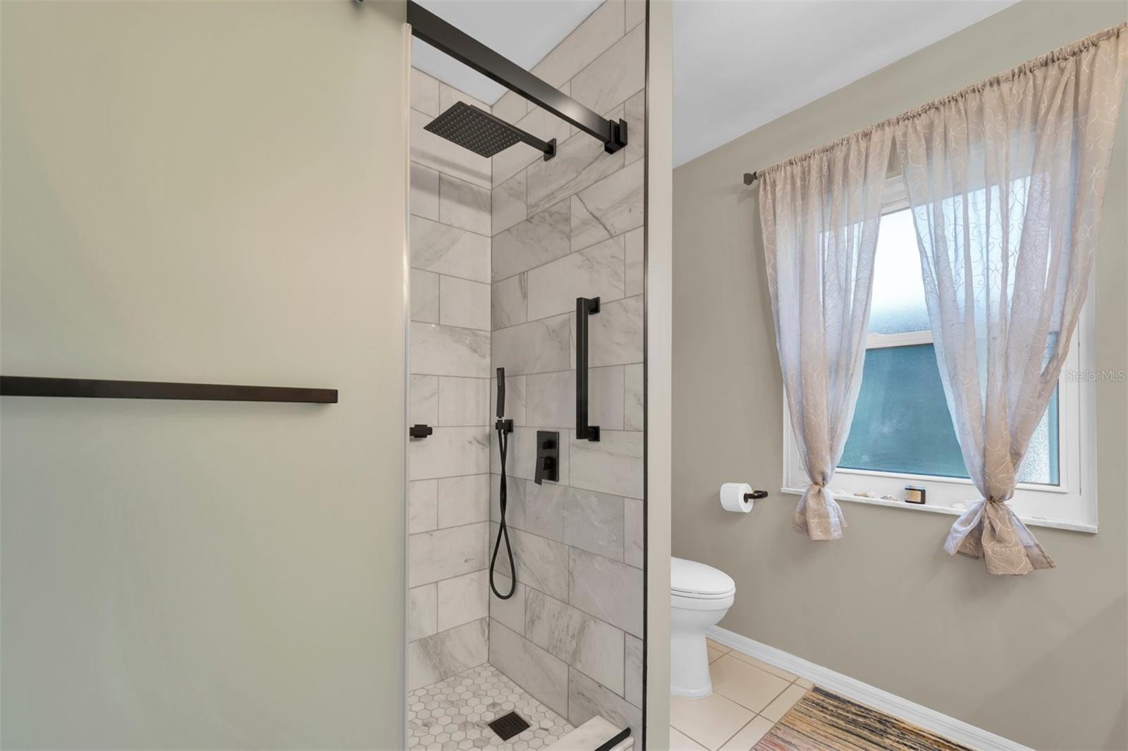 207 Amesbury Cir Property Photo 33