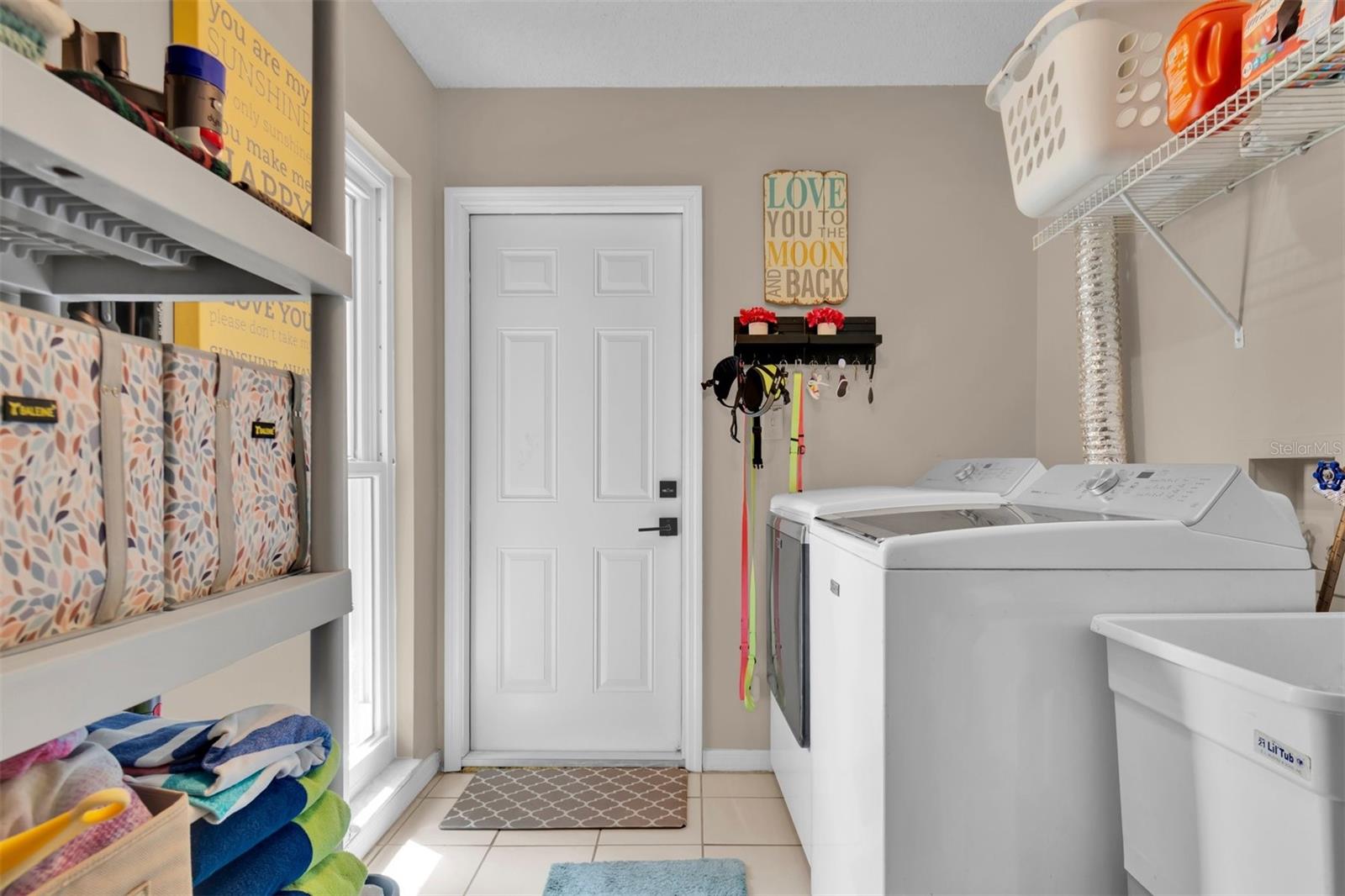 207 Amesbury Cir Property Photo 48