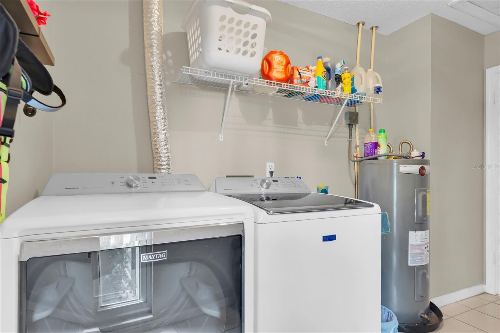 207 Amesbury Cir Property Photo 49