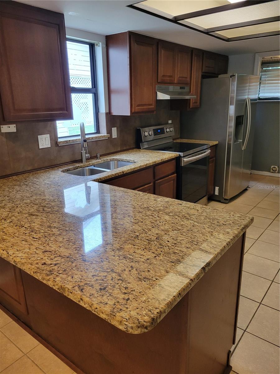 3546 Raintree Way Property Photo 5