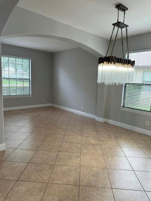 TB8546001 Property Photo 5