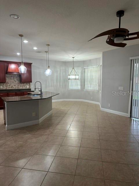 TB8546001 Property Photo 61