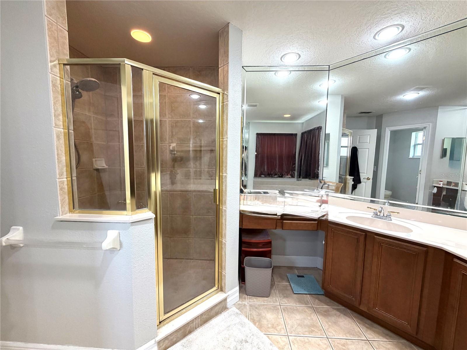 1405 Misty Glen Ln Property Photo 15