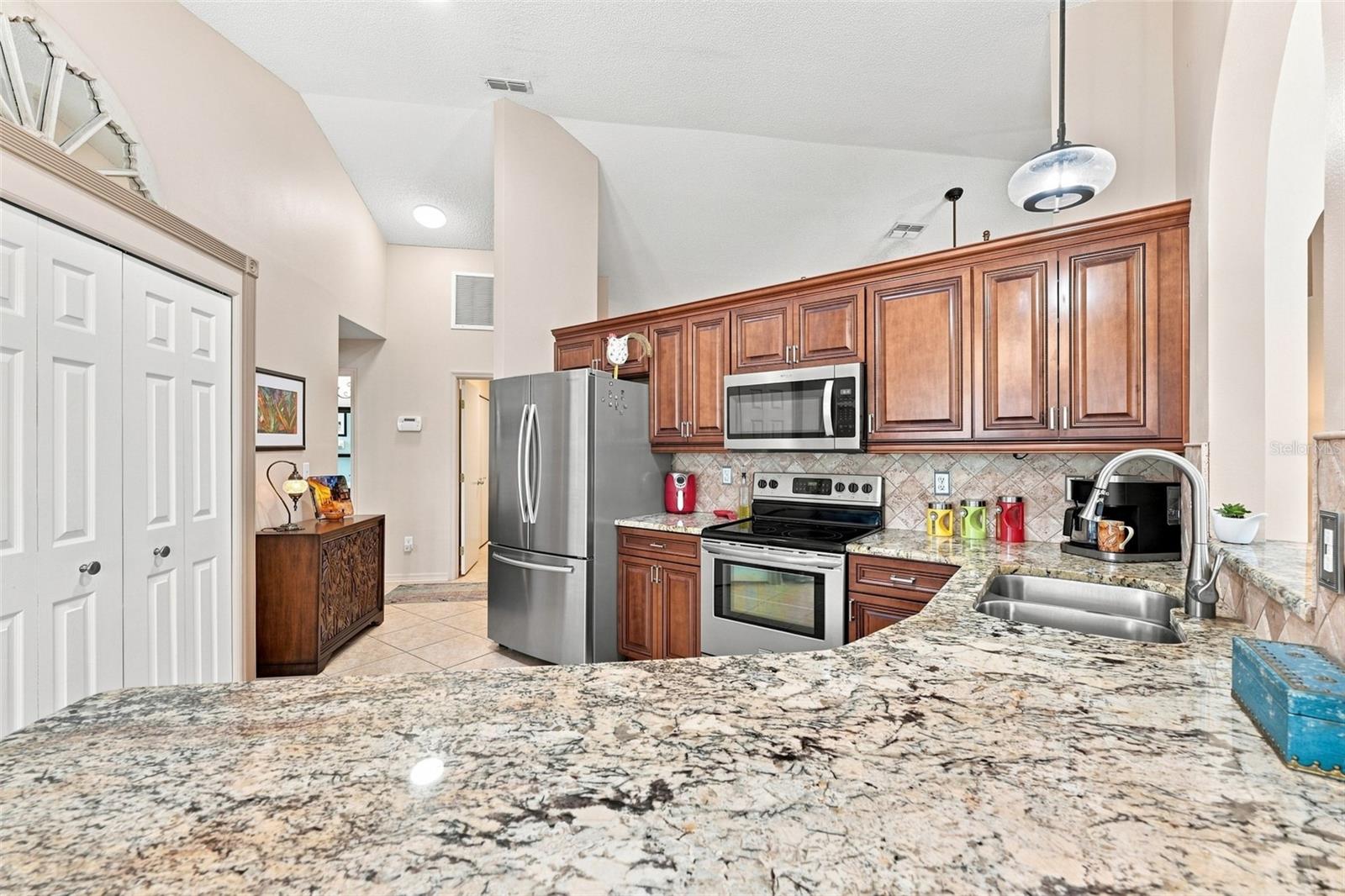 308 Caloosa Palms Ct Property Photo 10