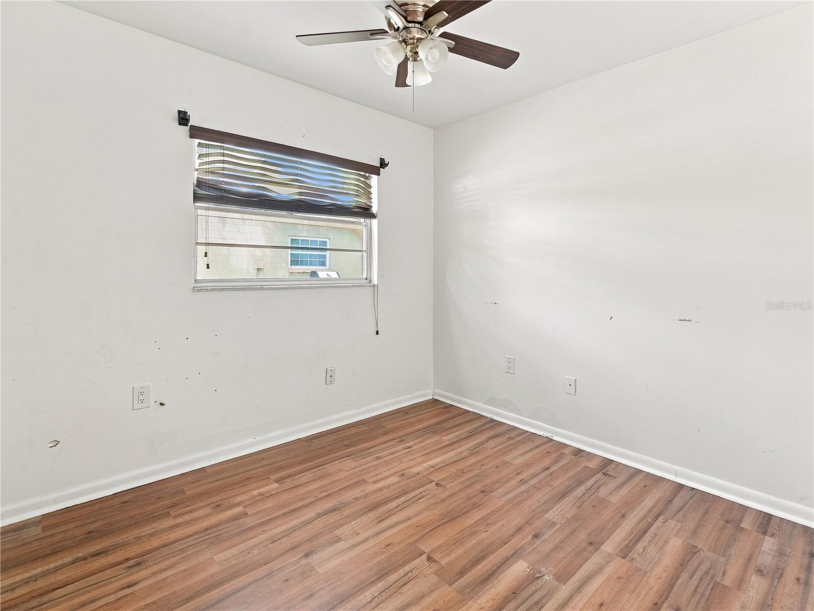 8906 E Lanway Dr Property Photo 26