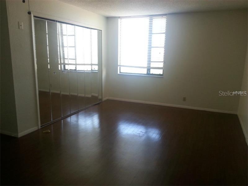 255 Dolphin Pt #710 Property Photo 9