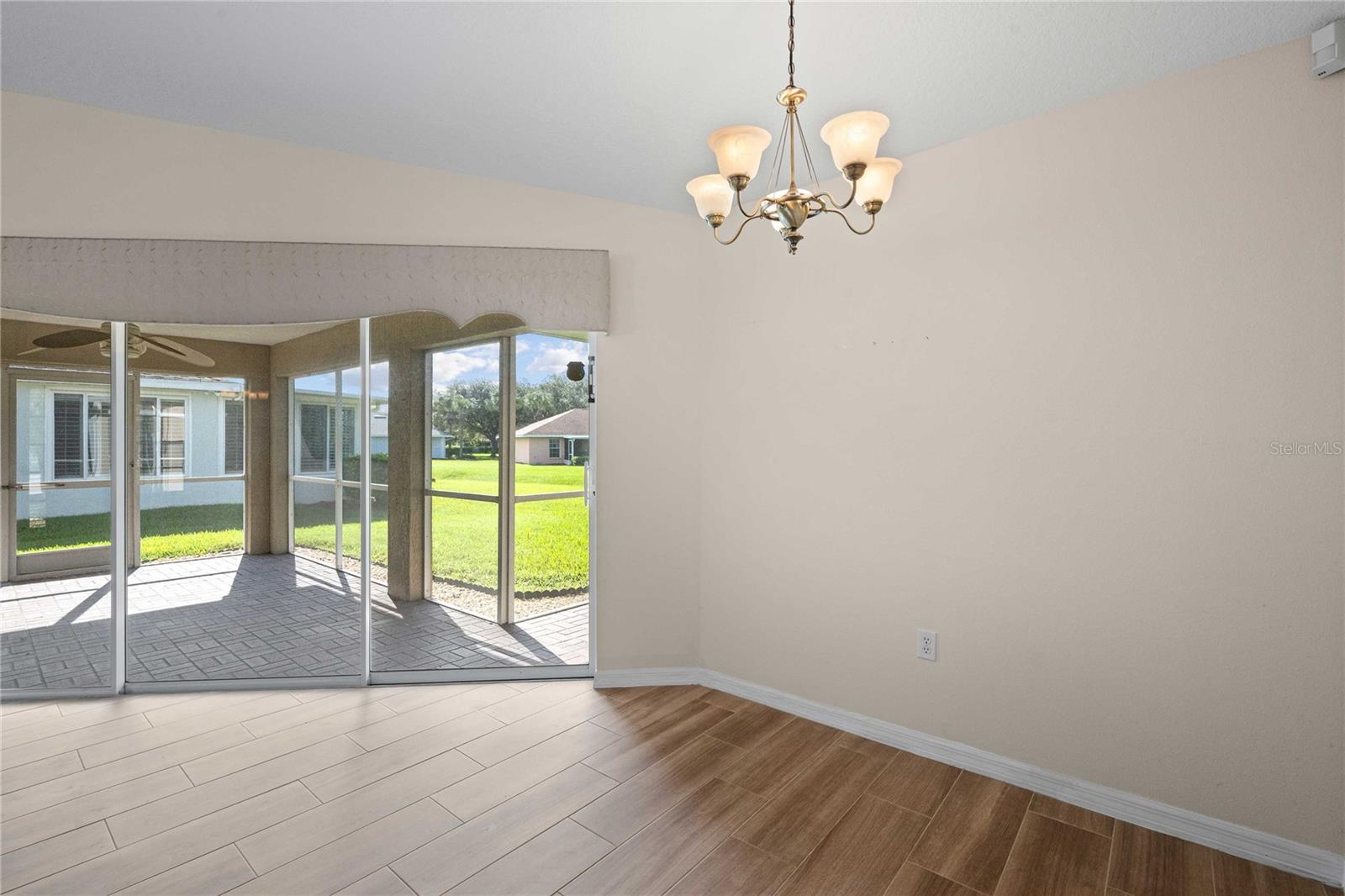 29338 Marker Loop Property Photo 14