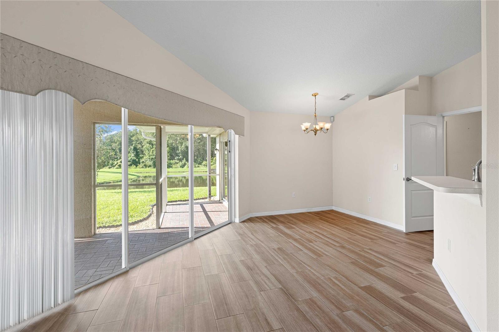 29338 Marker Loop Property Photo 15