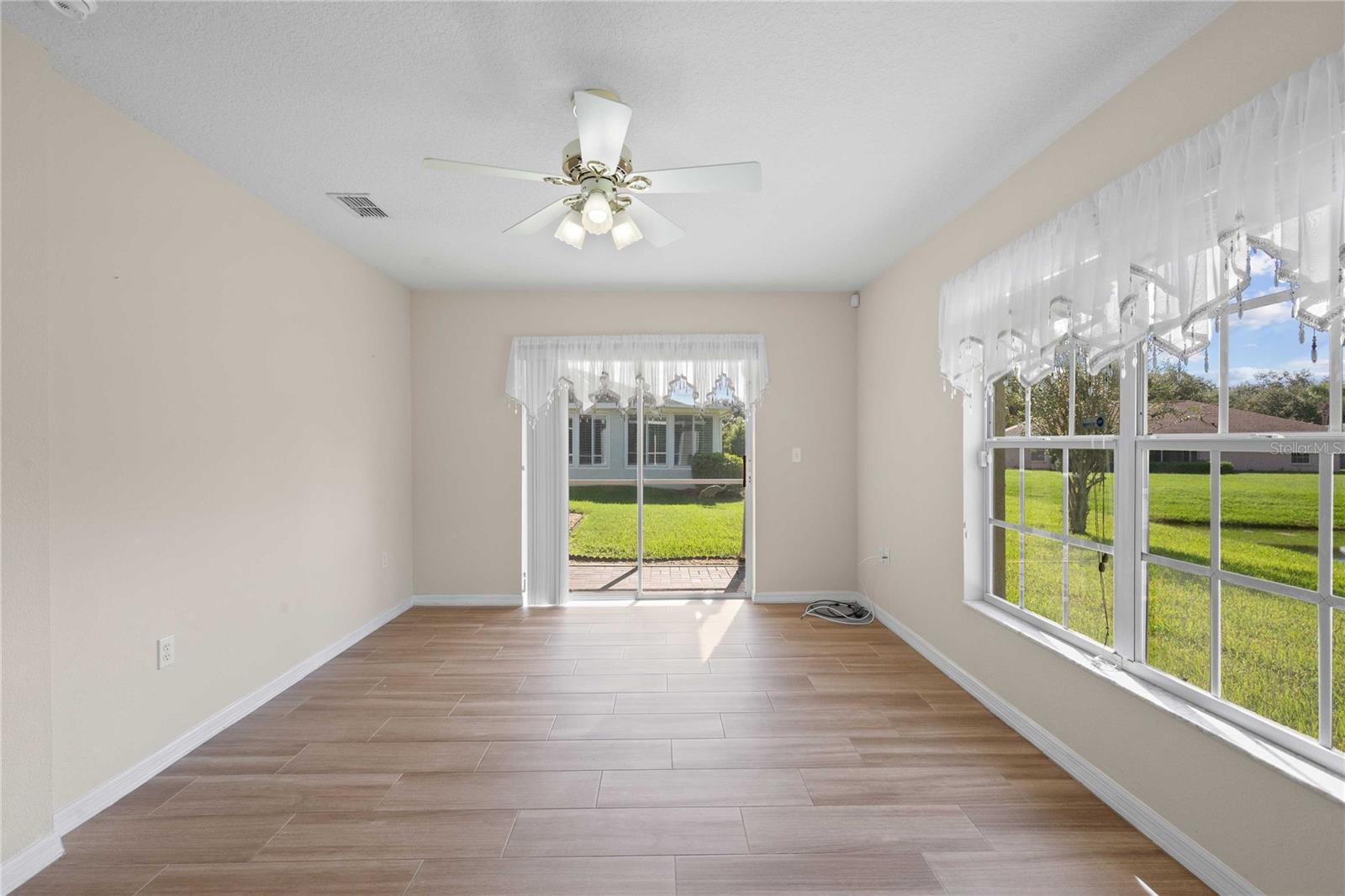 29338 Marker Loop Property Photo 23