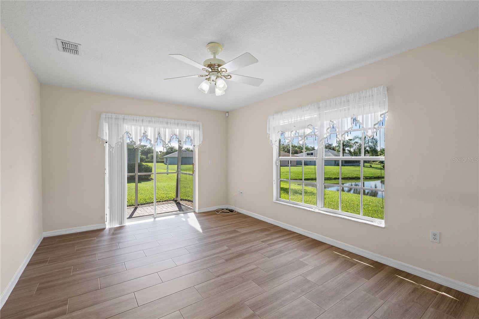 29338 Marker Loop Property Photo 24