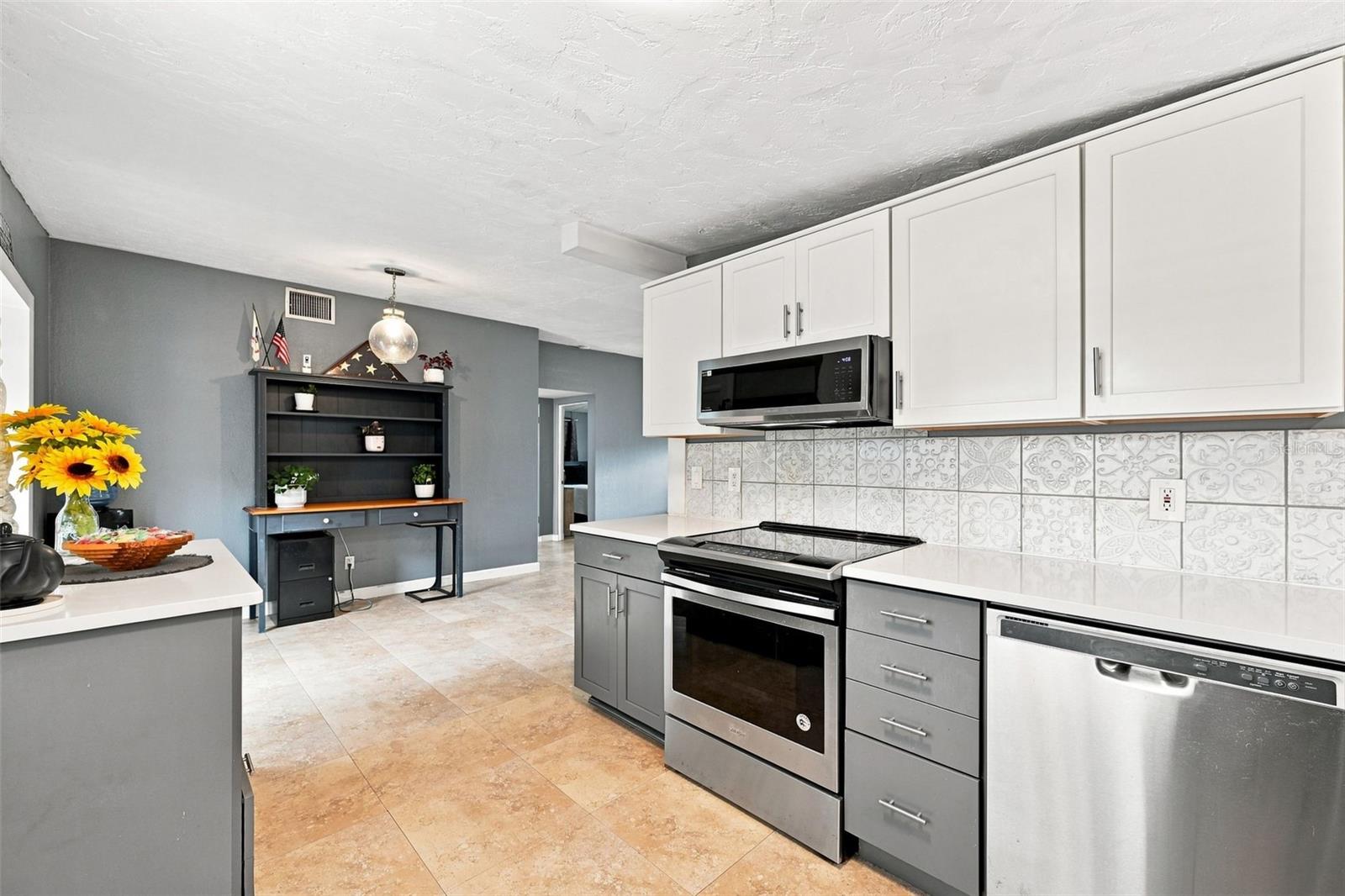 1773 Ezelle Ave Property Photo 16