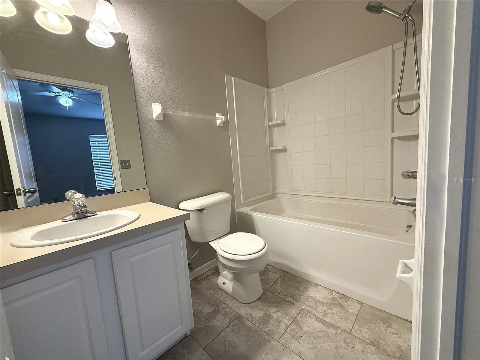 12270 Foxmoor Peak Dr Property Photo 9