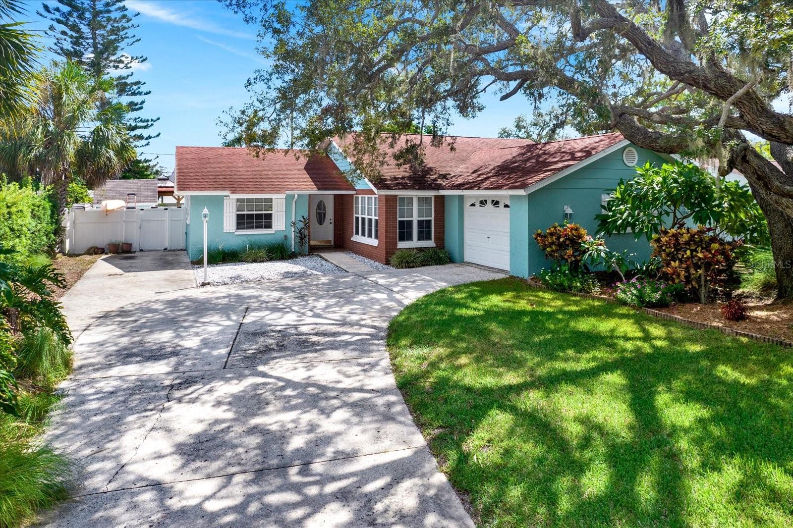 1601 Avoca Dr Property Photo 32
