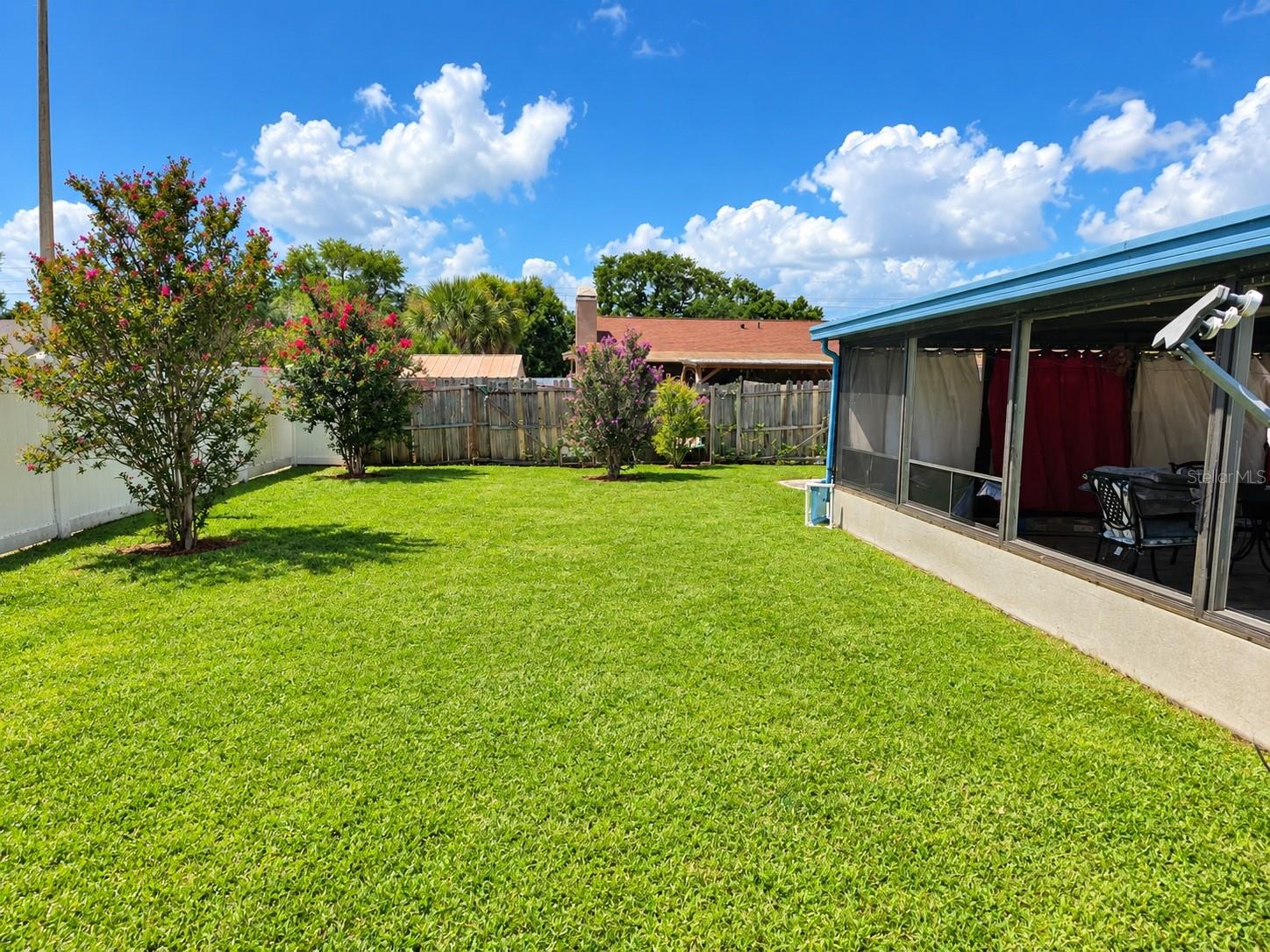 1246 Coolridge Dr Property Photo 2