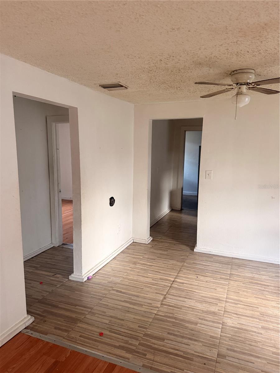 1110 Carlton St Property Photo 5