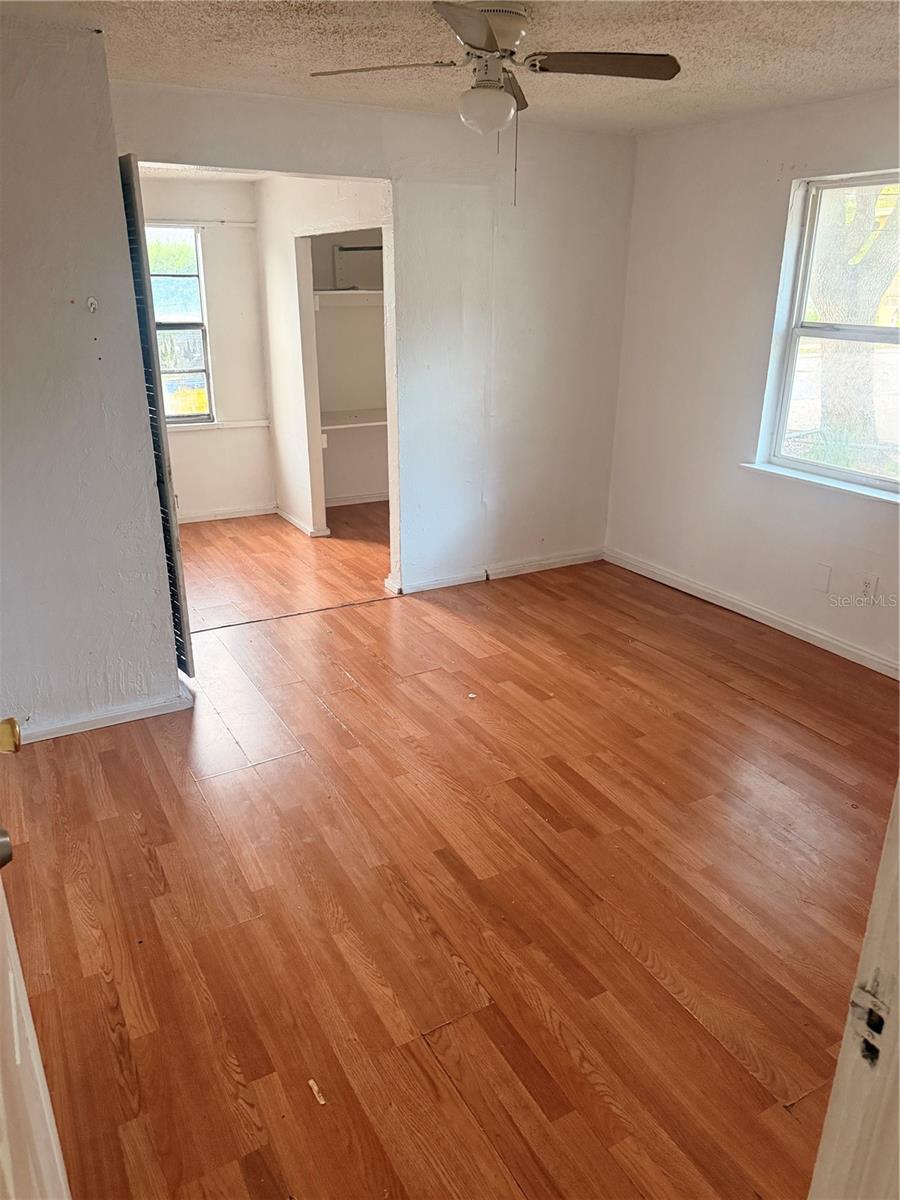 1110 Carlton St Property Photo 6