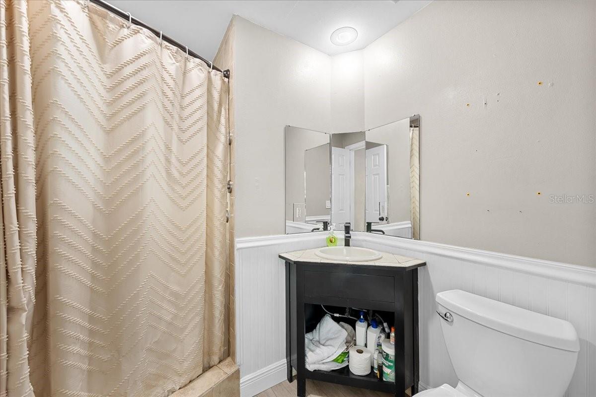 490 E Lake Dr Property Photo 20