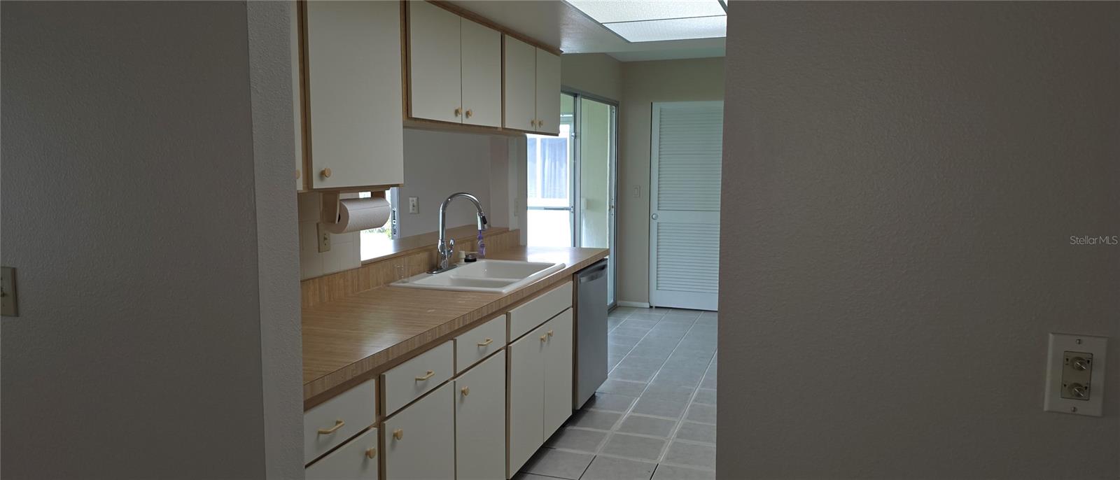 TB8546149 Property Photo 8