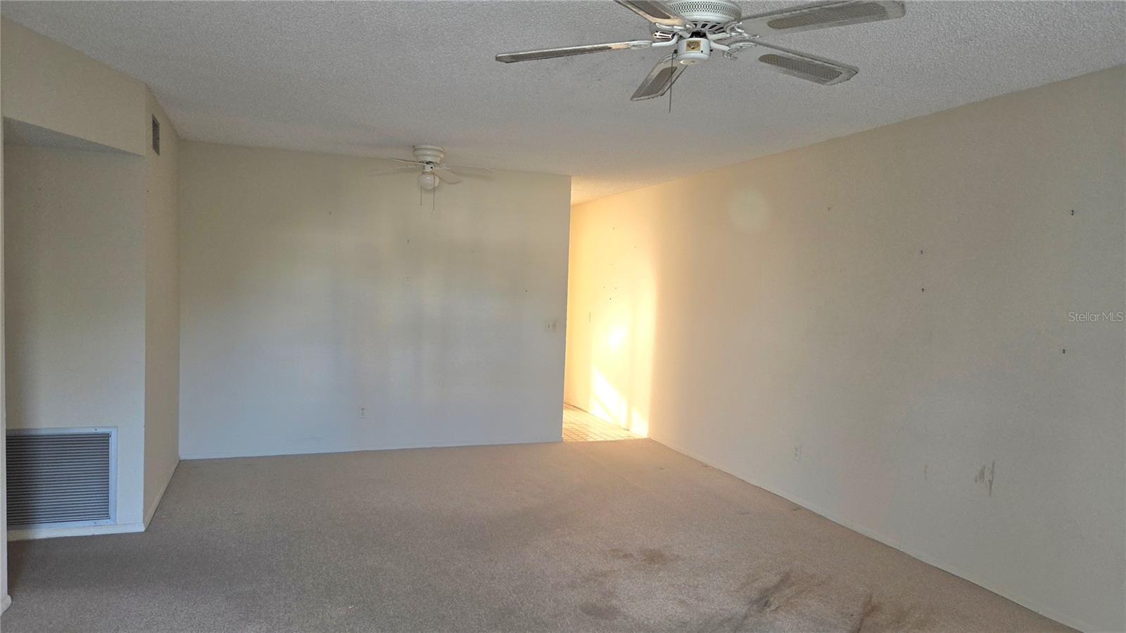 2402 Ecuadorian Way #48 Property Photo 5