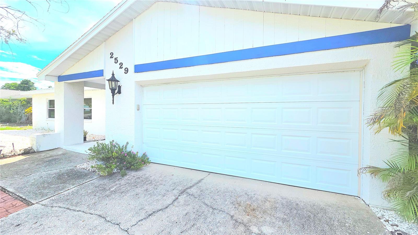 2529 Indigo Dr Property Photo 1