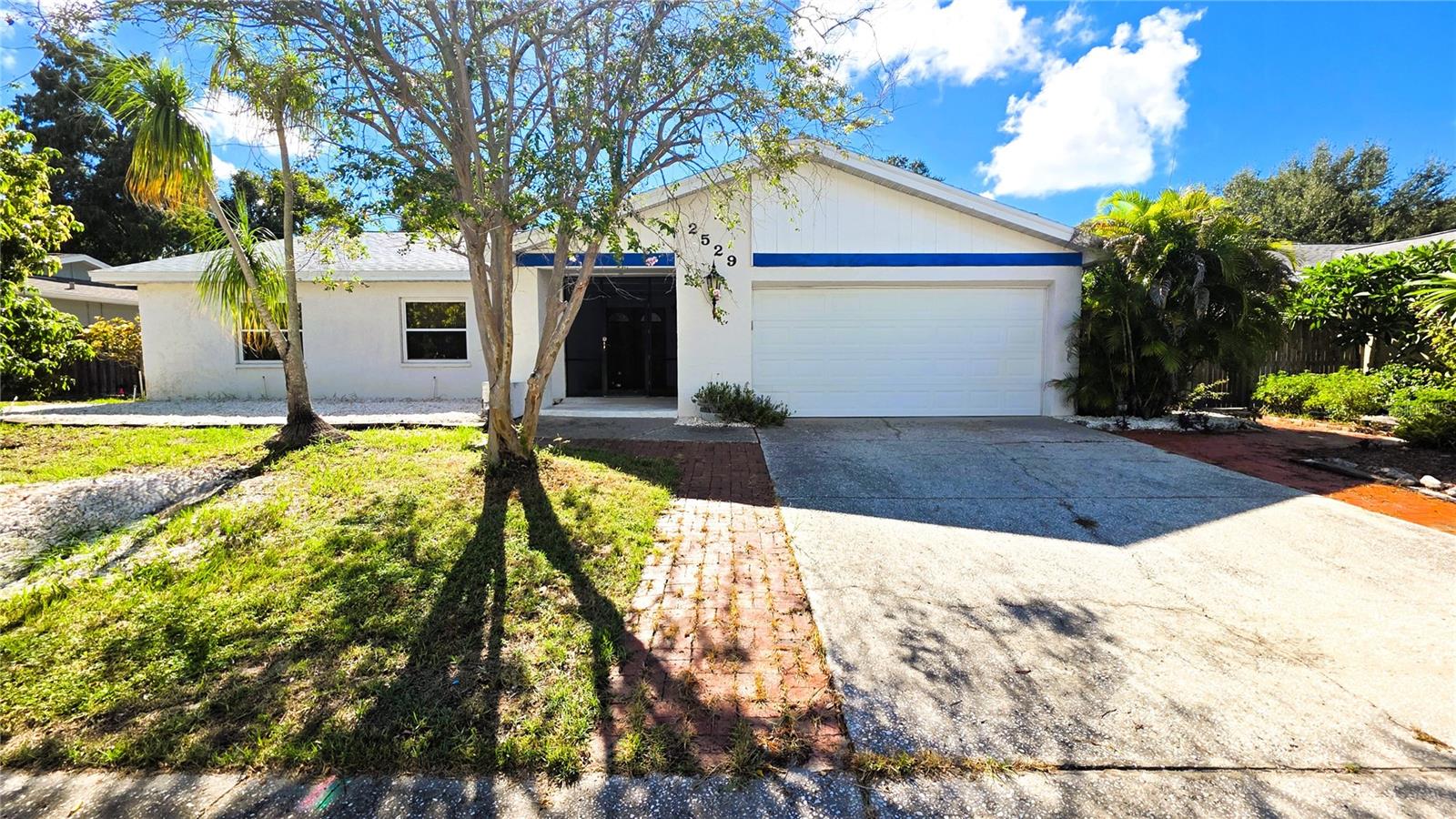 2529 Indigo Dr Property Photo 2