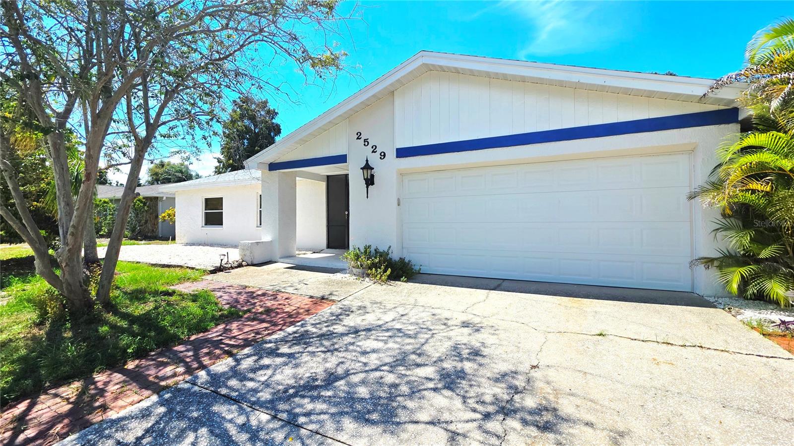 2529 Indigo Dr Property Photo 3