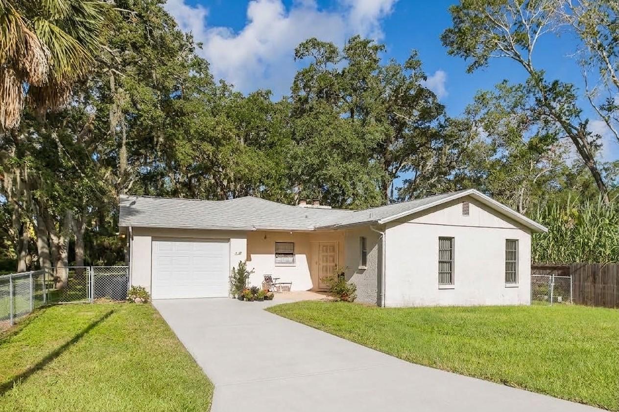 4715 Needle Palm Dr Property Photo 1