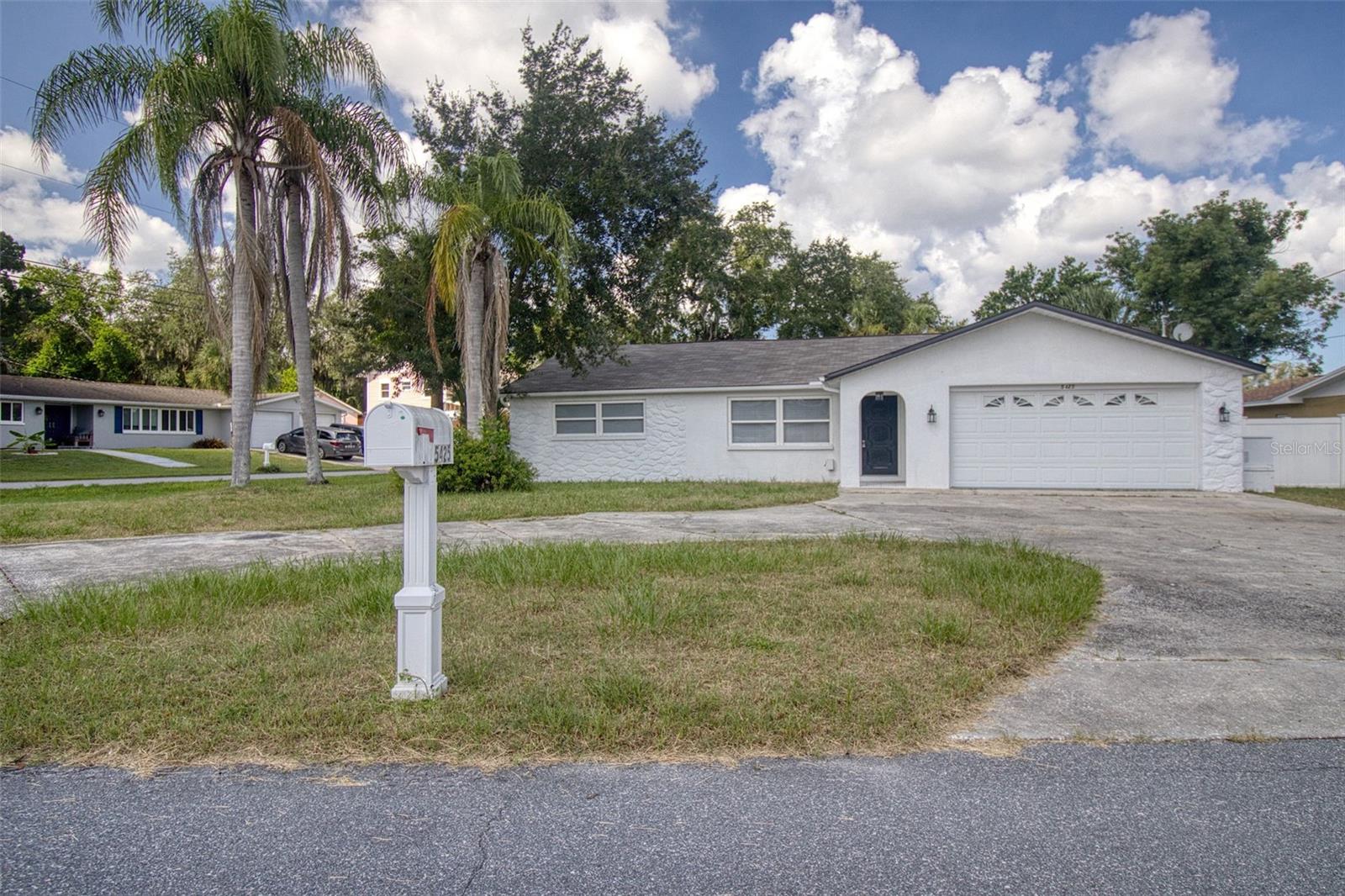 5425 Drinkard Dr Property Photo 1