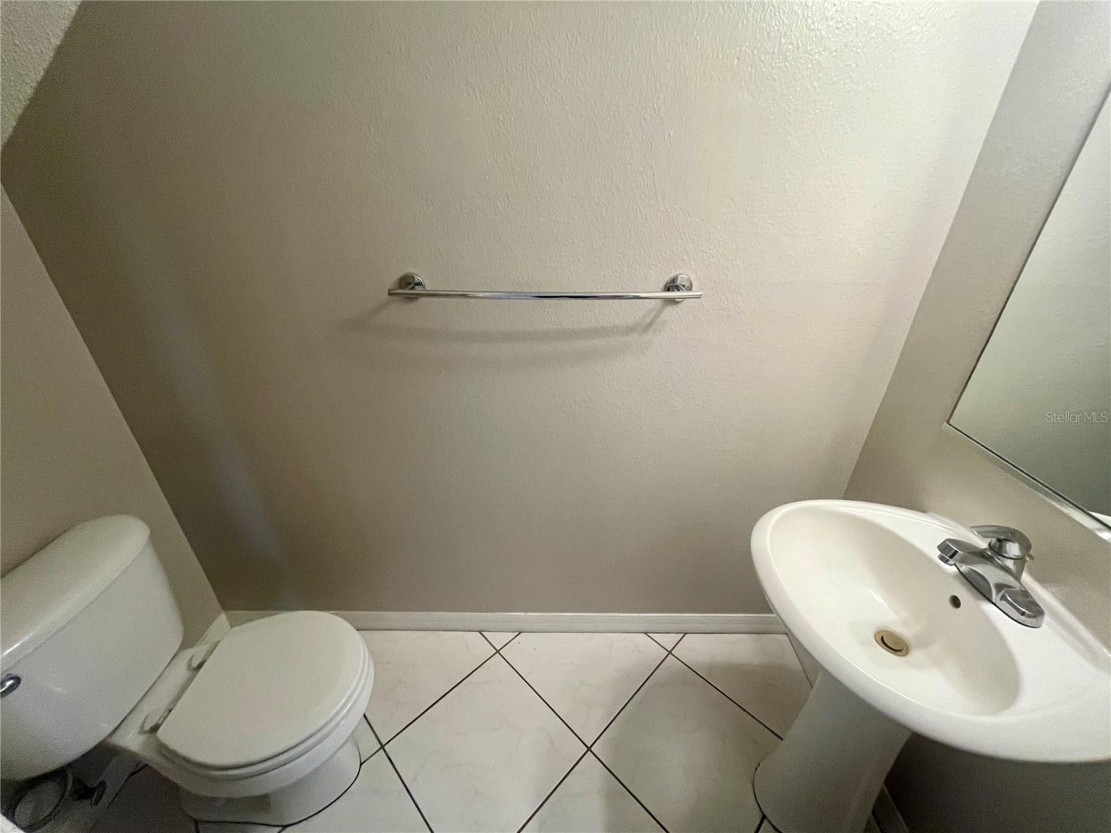 12356 Berkeley Square Dr Property Photo 4