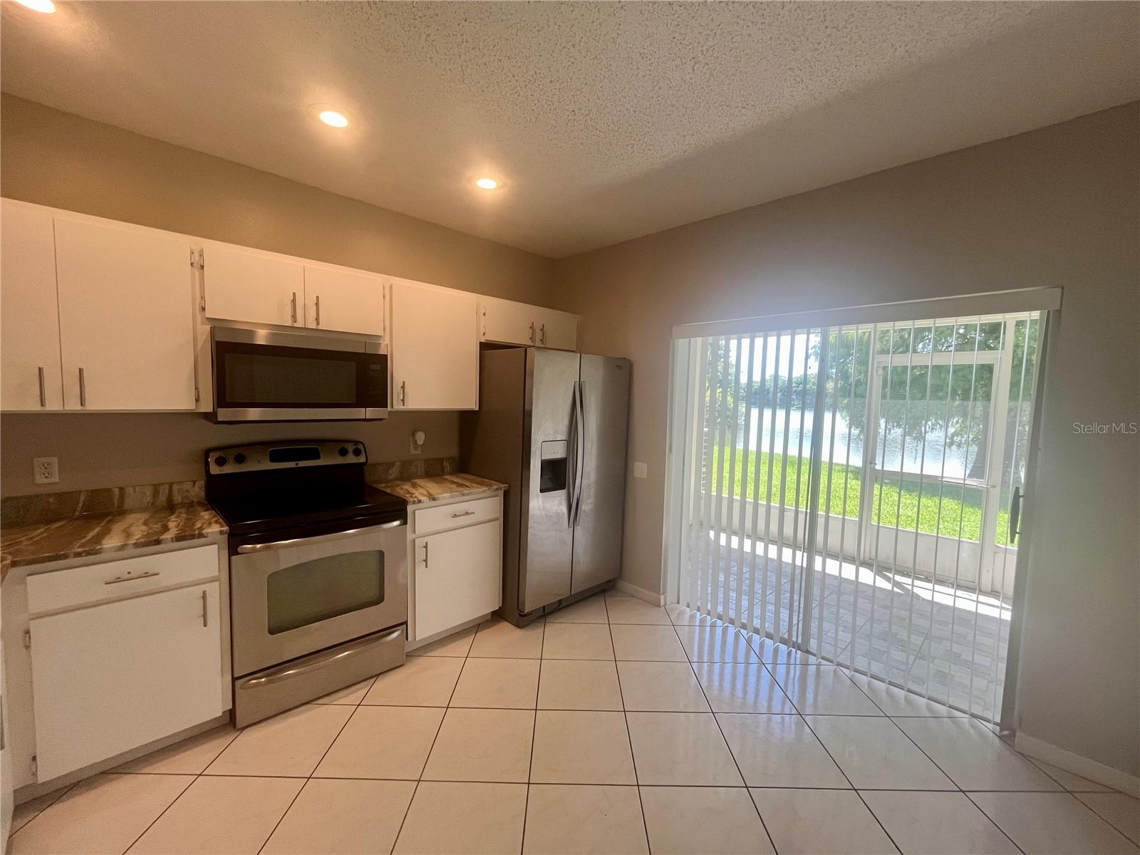 12356 Berkeley Square Dr Property Photo 7