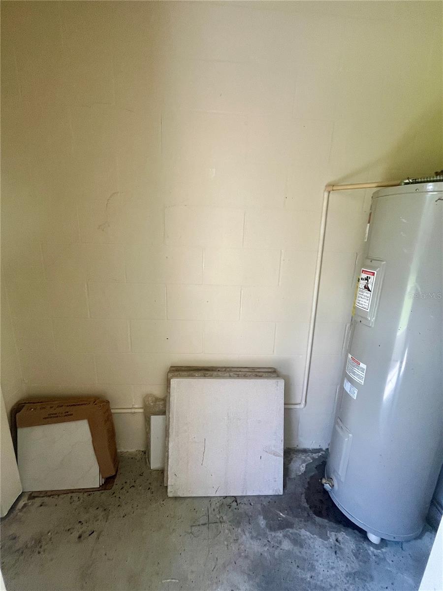 12356 Berkeley Square Dr Property Photo 10