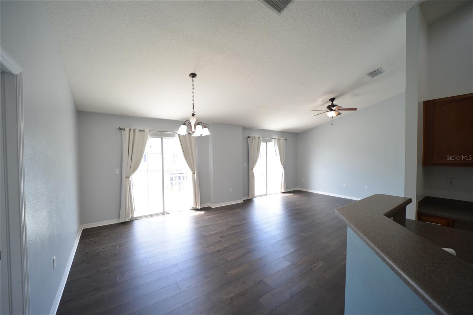 2328 Tanbark Ridge Pl Property Photo 7