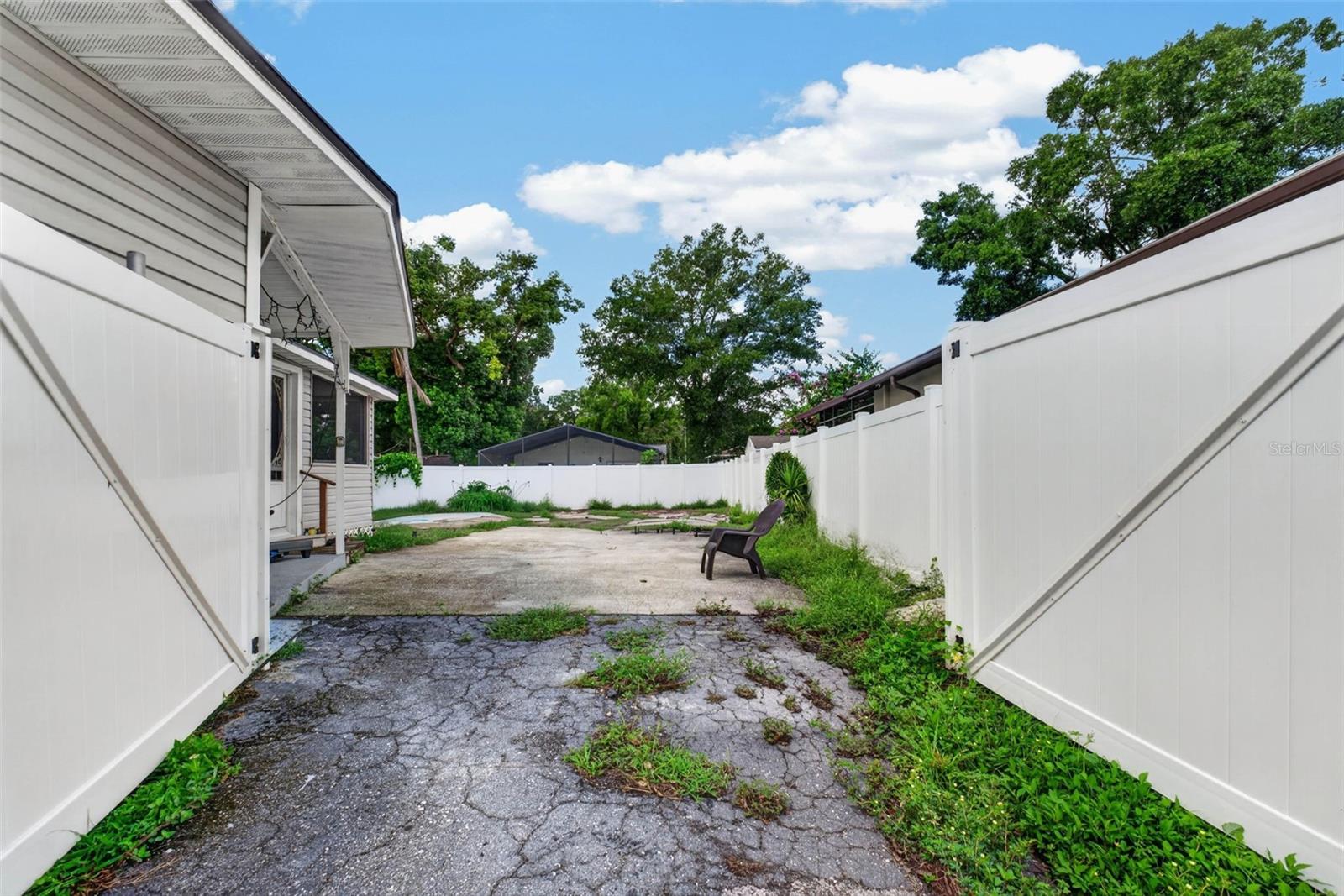 8114 N Edison Ave Property Photo 45