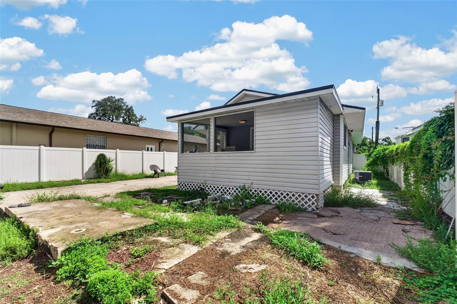 8114 N Edison Ave Property Photo 52