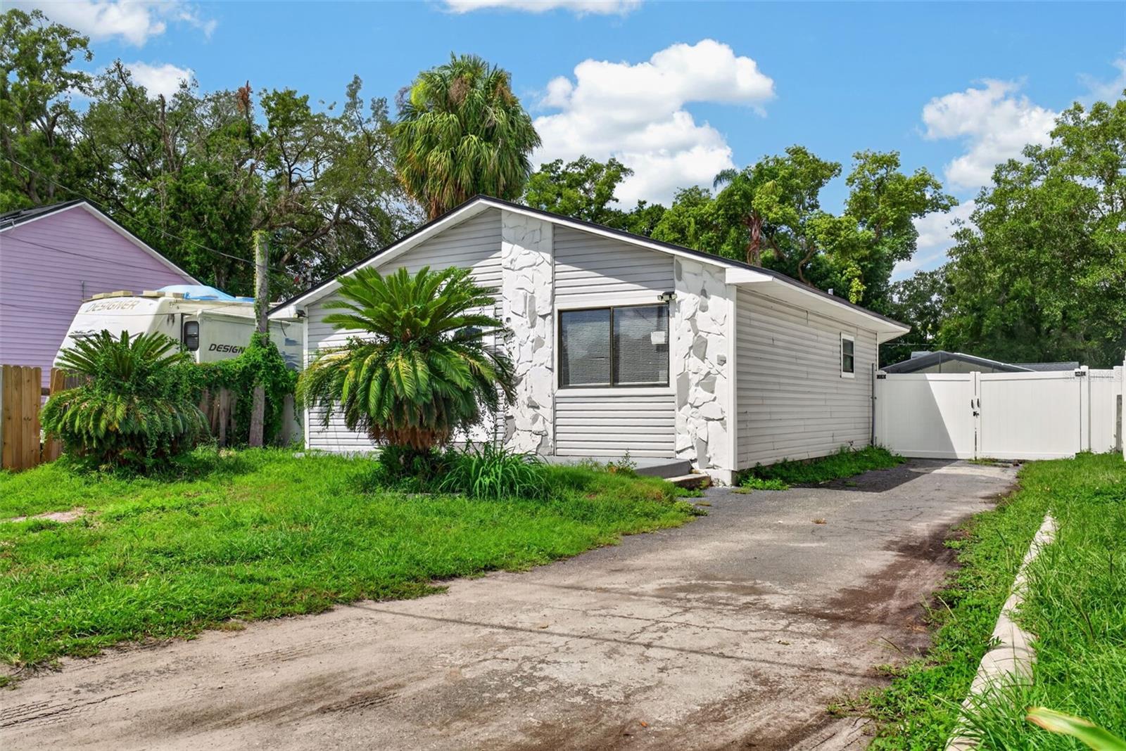 8114 N Edison Ave Property Photo 57