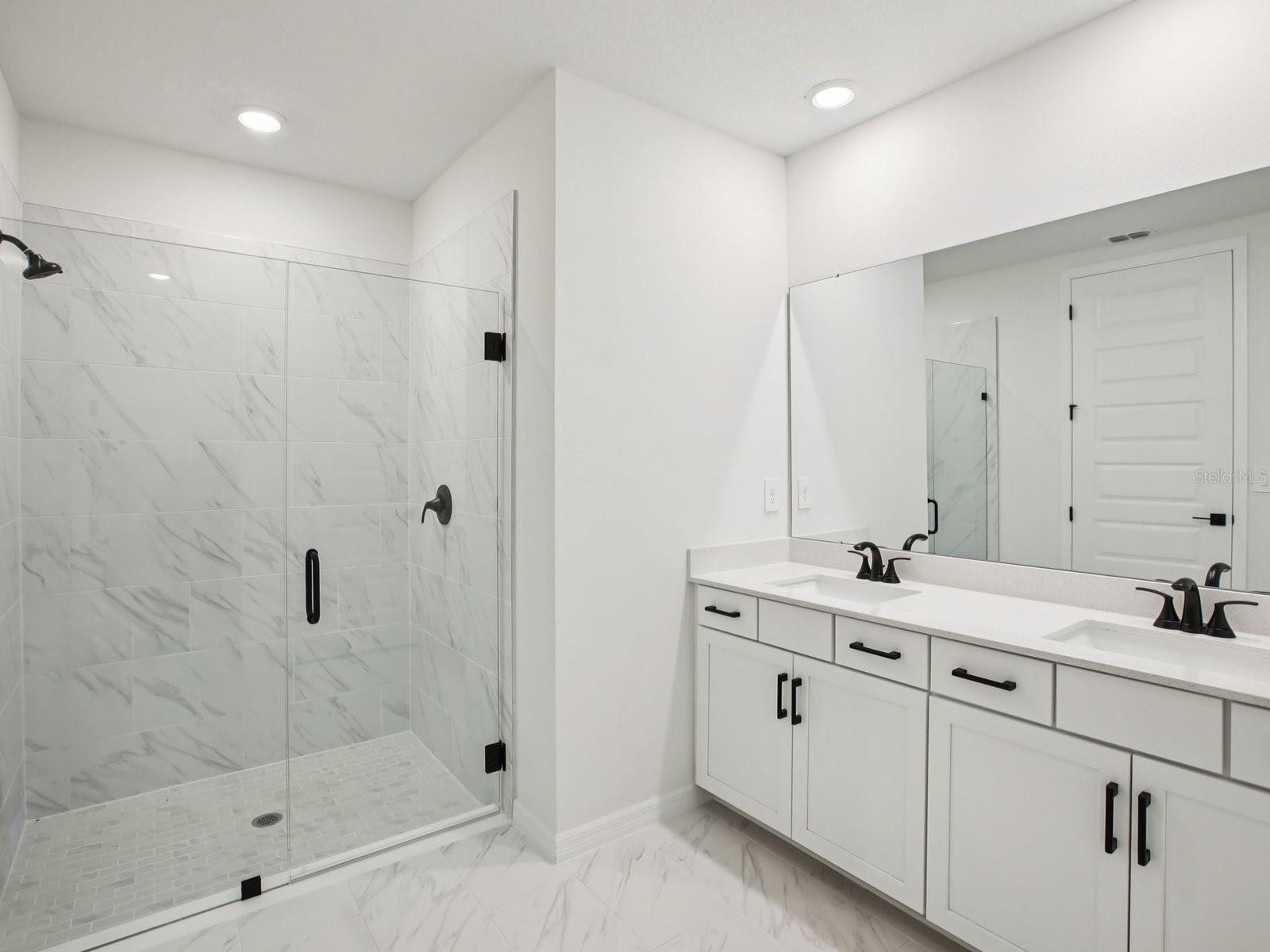 1681 Draughton Dr Property Photo 10
