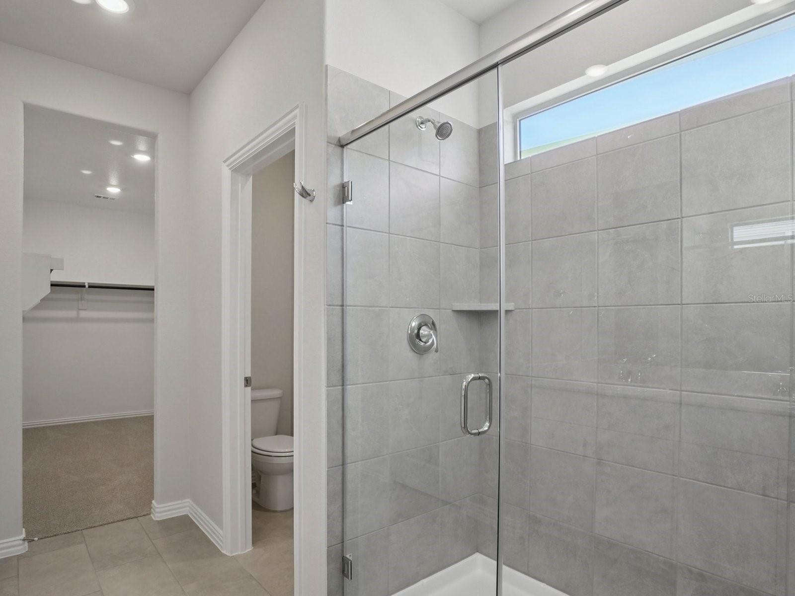 1556 Brekey Way Property Photo 10
