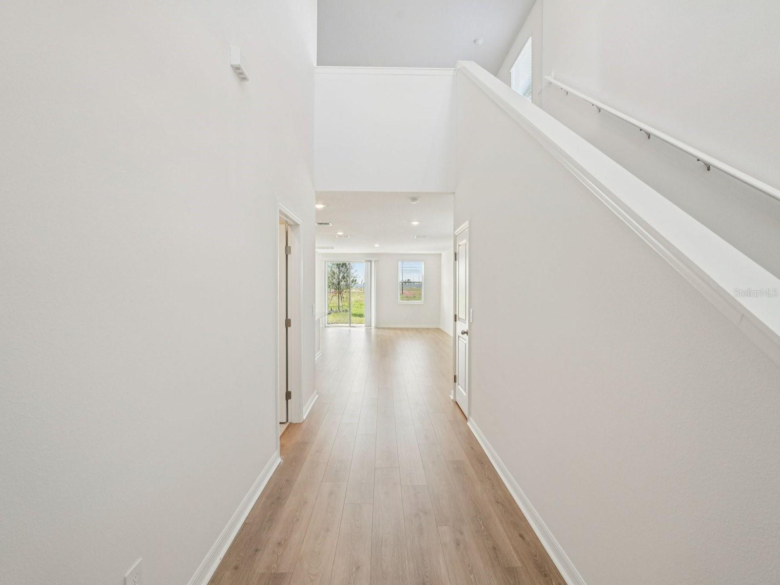 1548 Brekey Way Property Photo 2