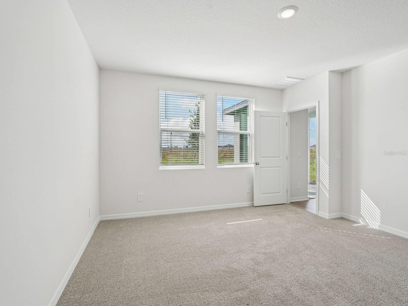 1548 Brekey Way Property Photo 7