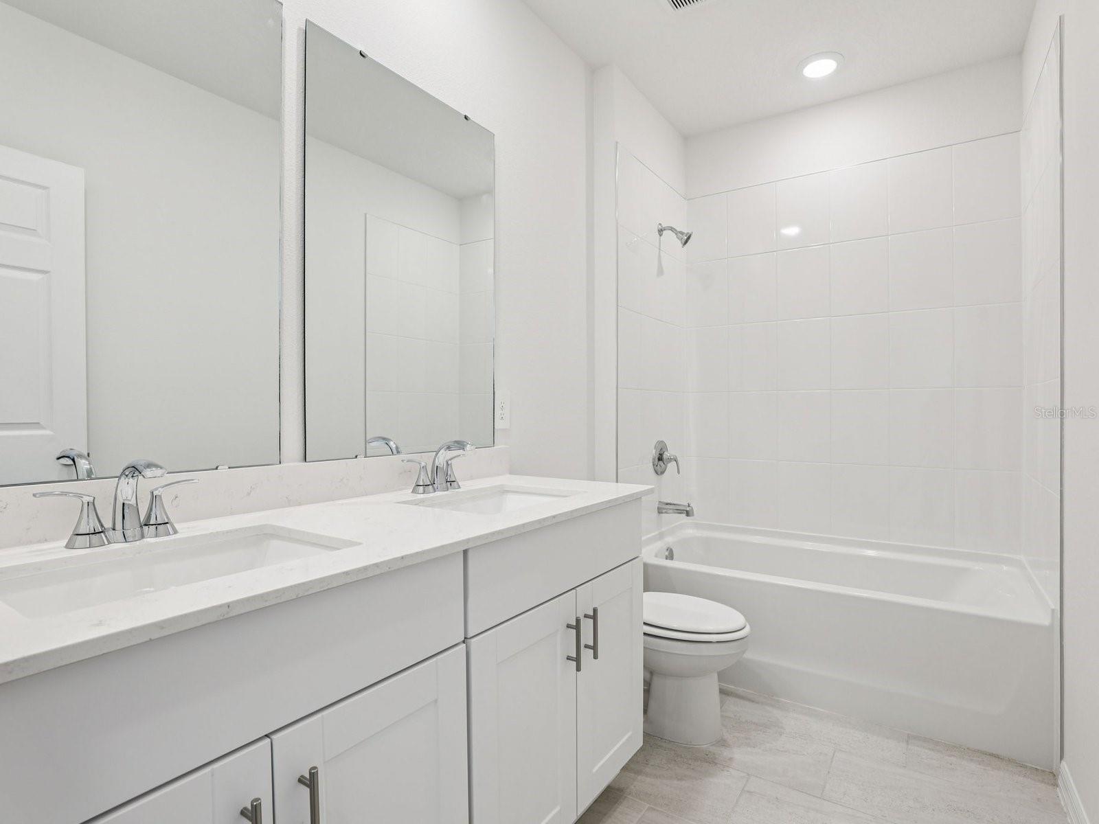 14159 Harvest Pines Ln Property Photo 9